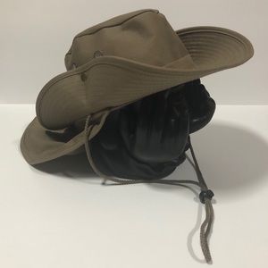 Men’s safari hat with neck protector